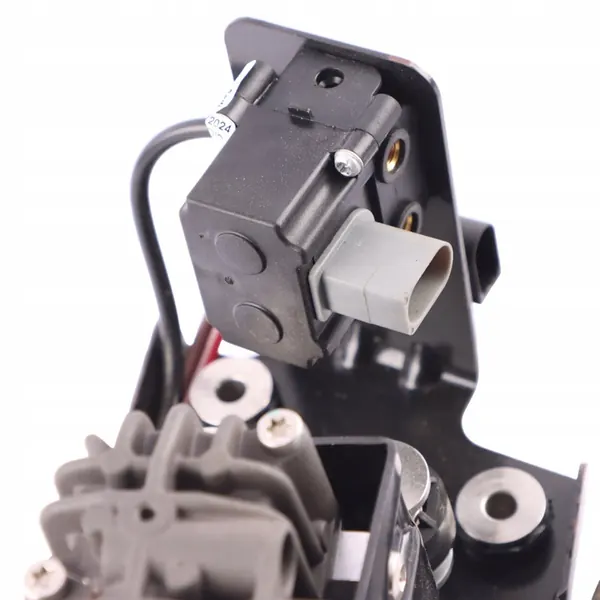 BMW F01 F02 F07 F11 Fjädringskompressor 6875176 image 8