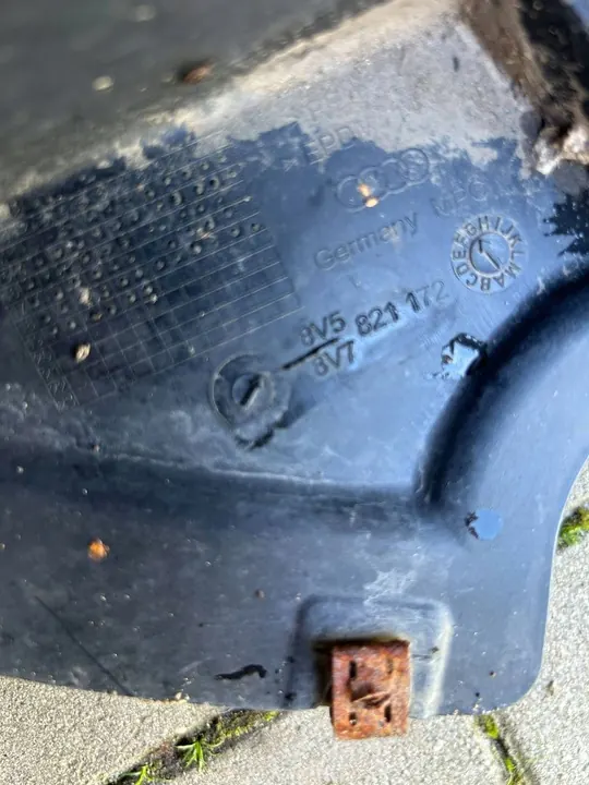 Audi A3 S3 16- oikea etulokasuoja image 5