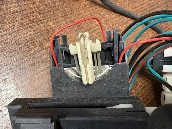 Sensor de nível de combustível OEM RAJ25006 Volvo S60 image 6