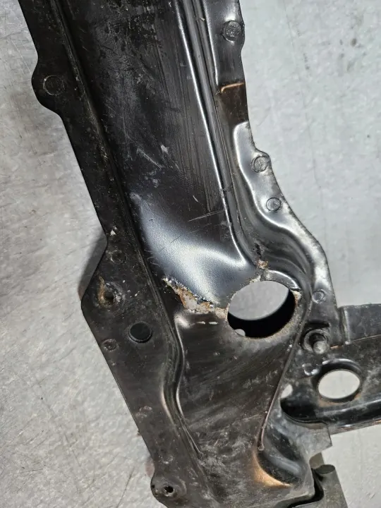 Support inférieur radiateur OEM BELKA-DOLNA-POD-CHŁODNICE-S-CROSS-1-0 image 4