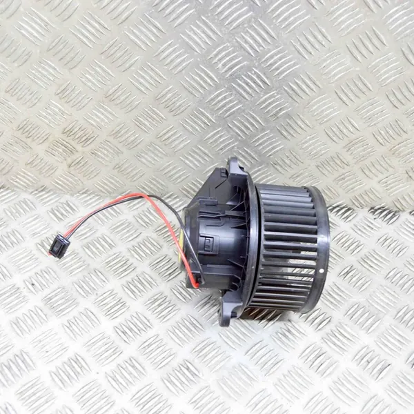 Motor do ventilador Mercedes-Benz EQB 2022 image 3