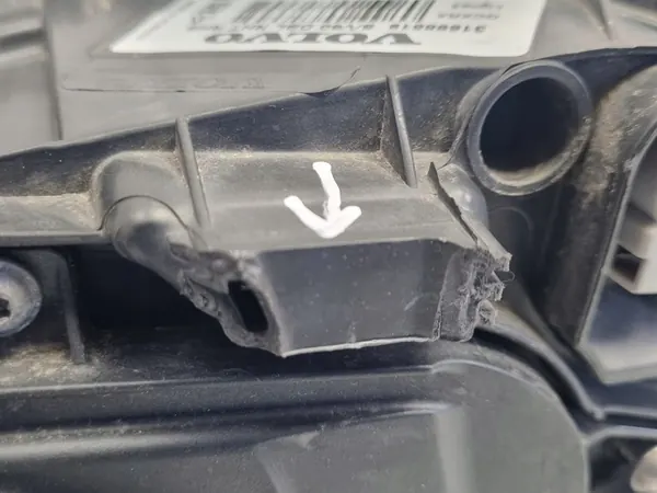 Oikea Etuvalaisin Volvo V60 S60 II Xenon 31698819 image 9