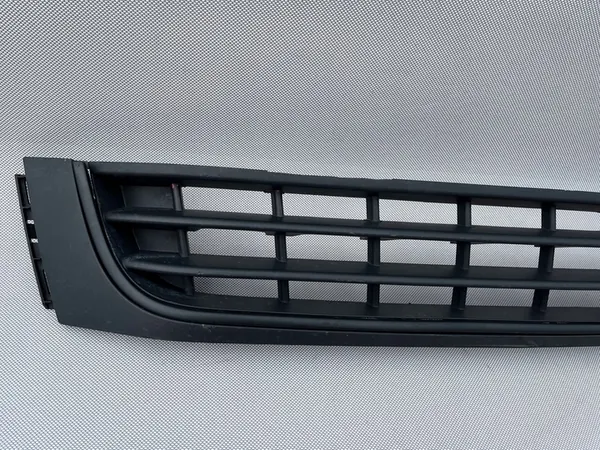 VW AMAROK 2HH Front Bumper Grille OEM image 2
