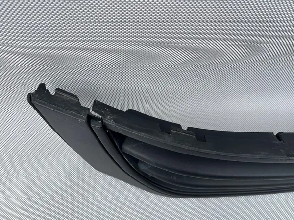 VW AMAROK 2HH Front Bumper Grille OEM image 8