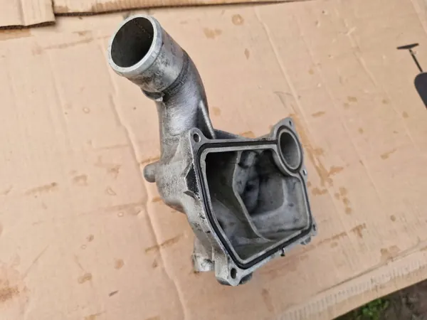 Peça motor Ferrari 488 Pista OEM 316907 - Usado image 5
