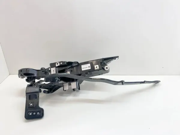 Mercedes SL R231 Vasen Katkoskansi OEM A2317930120 image 2