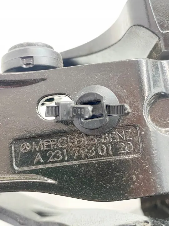 Mercedes SL R231 Vasen Katkoskansi OEM A2317930120 image 9