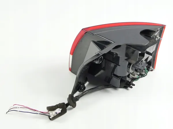 Luz trasera izquierda para Citroen C-Crosser 07-12 image 5