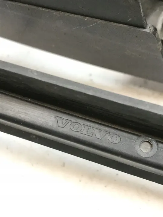 Griglia paraurti anteriore Volvo V60 S60 PDC image 7