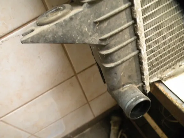 Nissens 65536A Radiador de refrigeración del motor image 3