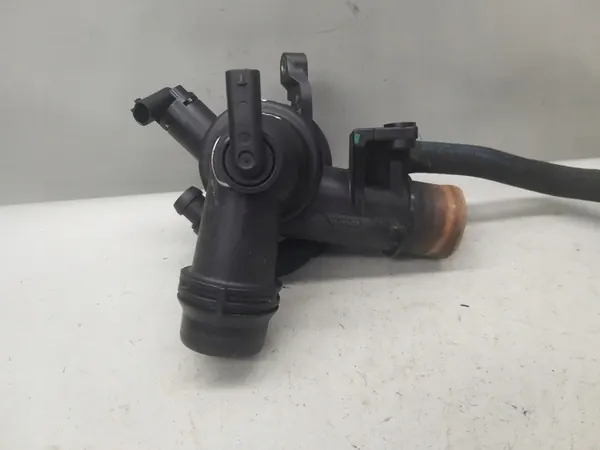 Termostatkåpa W205 C220 2.2 CDI A6512001515 image 4