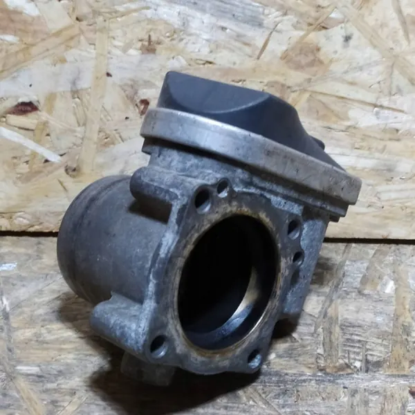 Corps de papillon d'occasion OEM 036133062M - Volkswagen image 3
