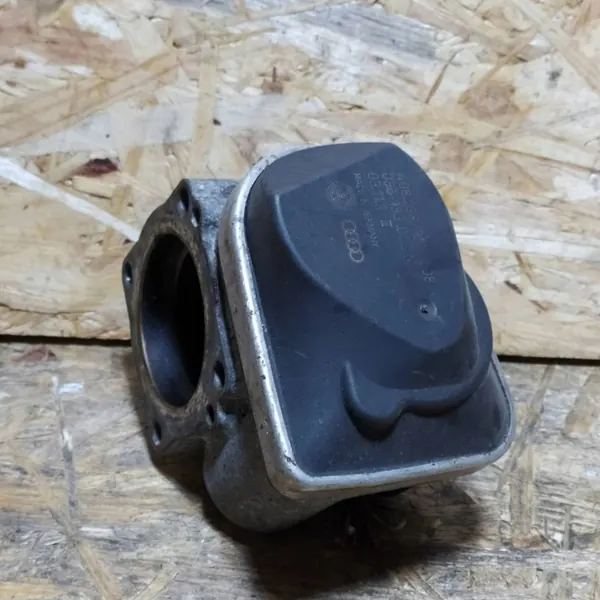 Corps de papillon d'occasion OEM 036133062M - Volkswagen image 5