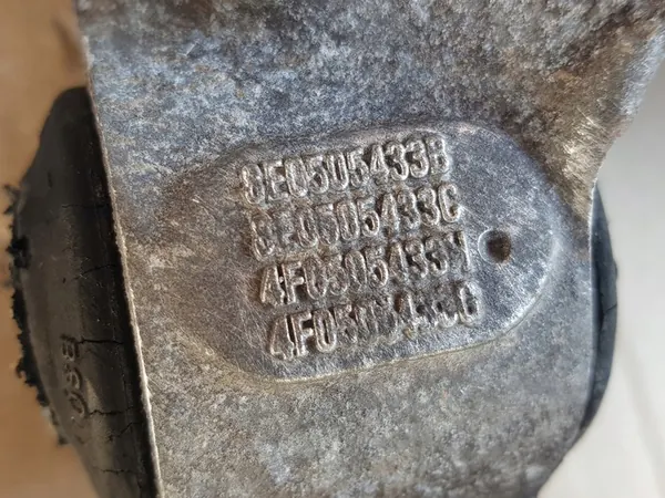 Snodo + Mozzo - Sinistro Posteriore / Audi A6 C6 2004-2011 - 8E0505433B image 2