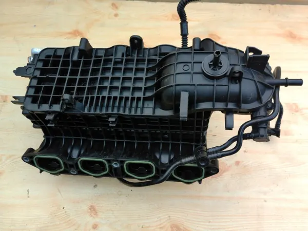 Insugningsgrenrör OEM 04E129711J för VW 1.2/1.4 TSI image 3