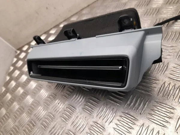 Bocal de ar Polestar 4 OEM 80012775 Usado image 3