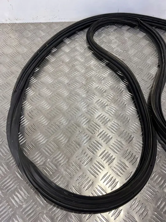 Junta de maletero SsangYong Rexton OEM FOB26803 - Usado image 7