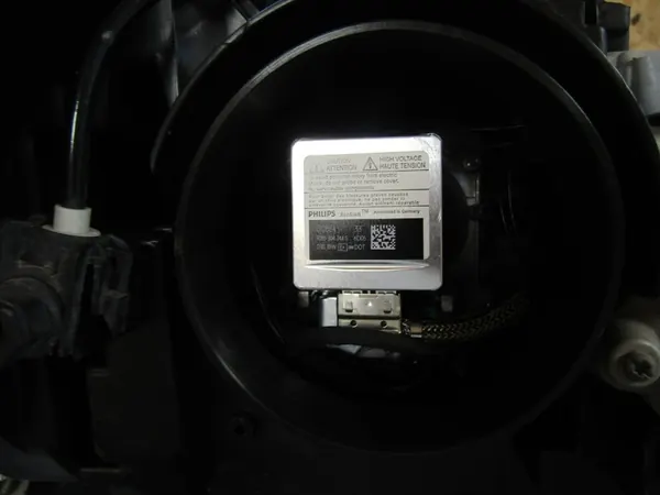 Linker Frontscheinwerfer ALFA GIULIA 2016- BI-XENON image 5