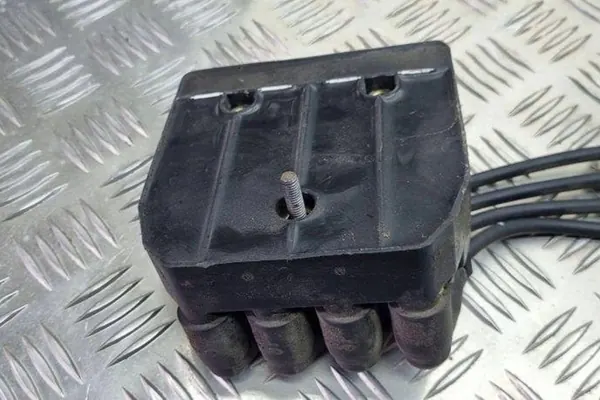 Tändspole VW CADDY III FURGON OEM 06A905097A image 5