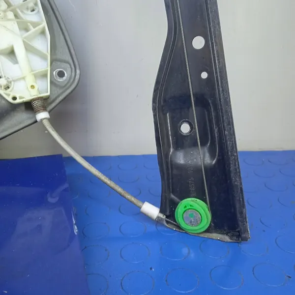 VOLKSWAGEN GOLF V PLUS Mecanismo de Janela Direito Frontal 1K3837462B image 4