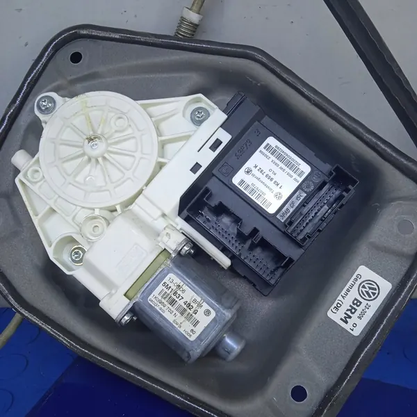 VOLKSWAGEN GOLF V PLUS Mecanismo de Janela Direito Frontal 1K3837462B image 9