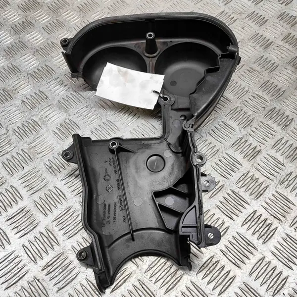 Couverte de courroie de distribution Ford Fiesta 2015 OEM BM5G6P073E image 4