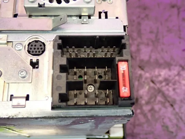 Audi A4 B6 Radio Navigaatio OEM 8E0035192B image 5