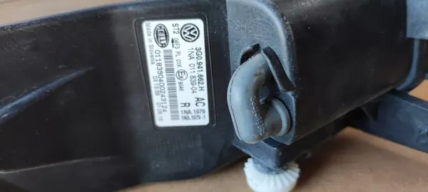 HALOGEN VW PASSAT B8 3G0 image 8