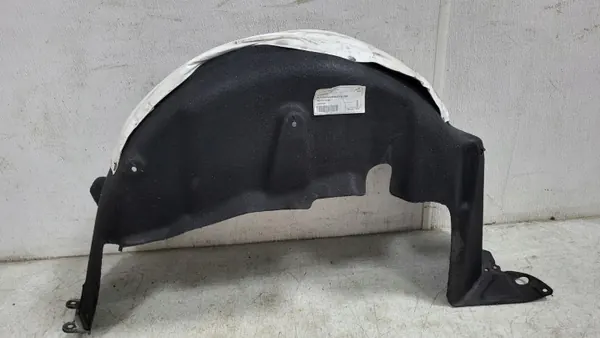 Mercedes A-Klasse W176 Radlauf Hinten Rechts OEM A1766900200 image 2