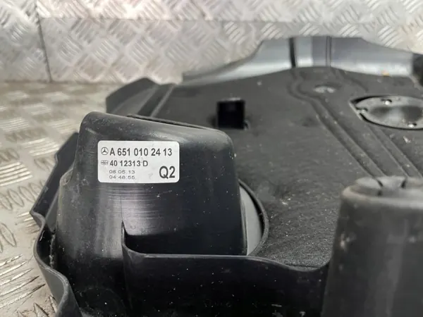 Cubierta motor Mercedes OEM A6510102413 W117/W156 image 3