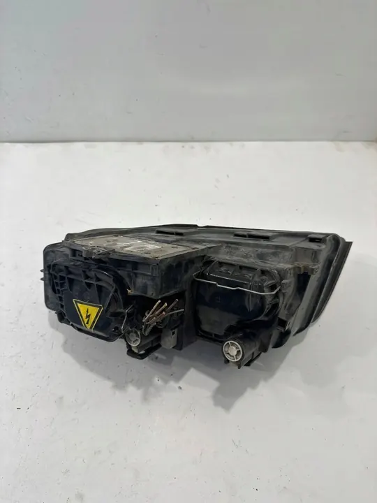 Audi A4 B6 Faro Xenón Derecho image 3