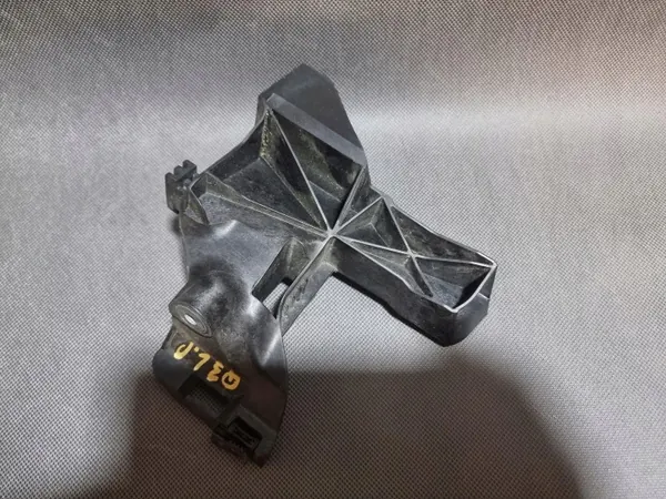 Audi OE 83A805607A Frontscheinwerfer-Halterung image 2