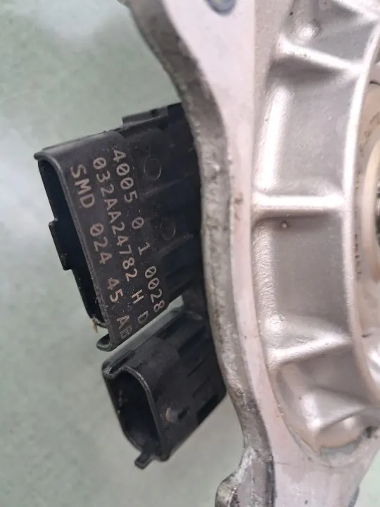 Couvercle Moteur OEM OBUDOWA GŁOWICY INFINITI 3.0 image 8