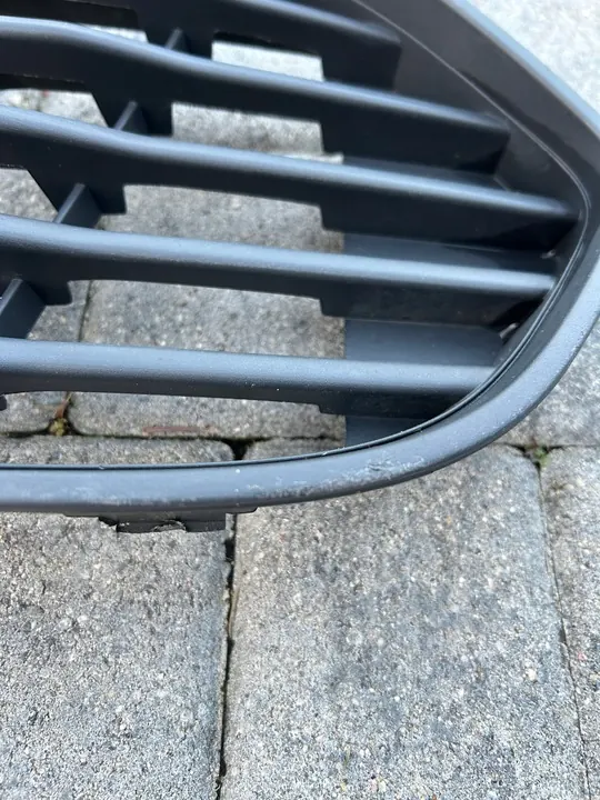 FORD TRANSIT COURIER GRILL JT76-17B968-AB image 8