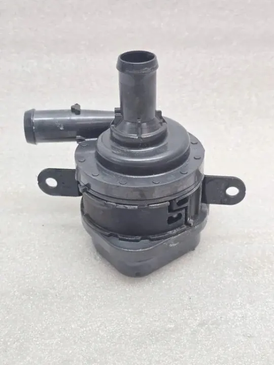 Bomba de circulação de água Volvo OEM 32222255 image 2