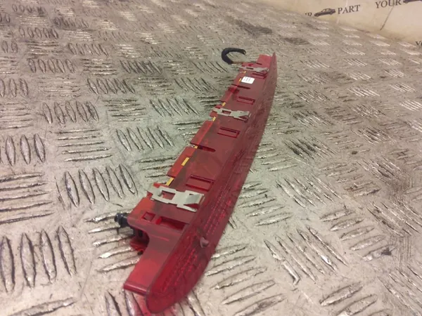 Jarruvalo Seat Leon III 5F0945097D image 7