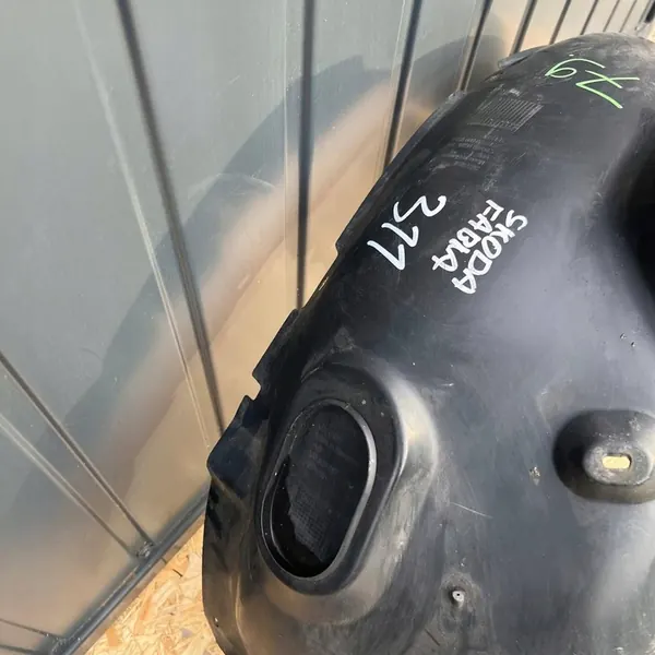 Skoda Fabia Mk2 Front Right Wheel Arch OE 5J0809962A image 5