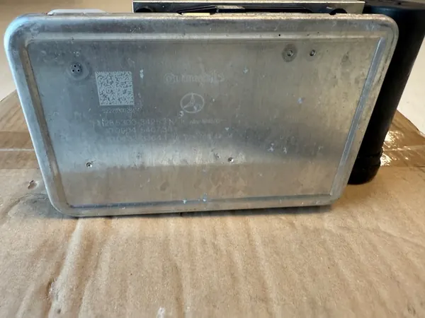 Compresseur Airmatic Mercedes Classe S 223 OEM a2233200804 image 10