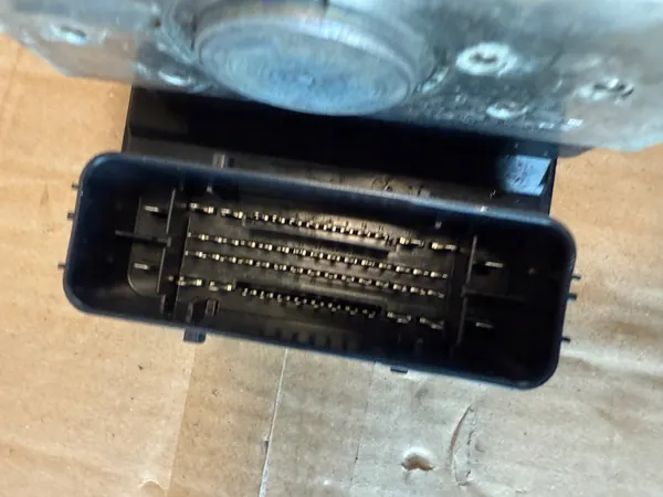 Compresseur Airmatic Mercedes Classe S 223 OEM a2233200804 image 8