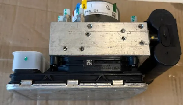 Compresseur Airmatic Mercedes Classe S 223 OEM a2233200804 image 9