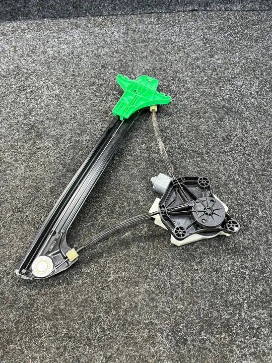 Regulador de janela traseira direita VW Golf VII image 4