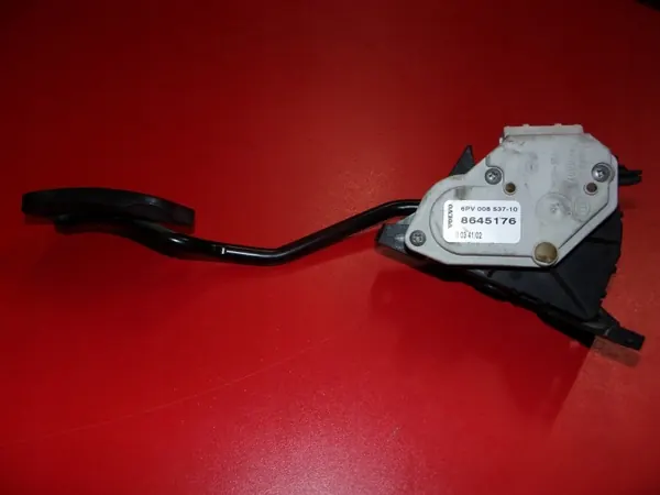 Kaasupoljinpotentiometri OEM 8645176 Volvolle image 2