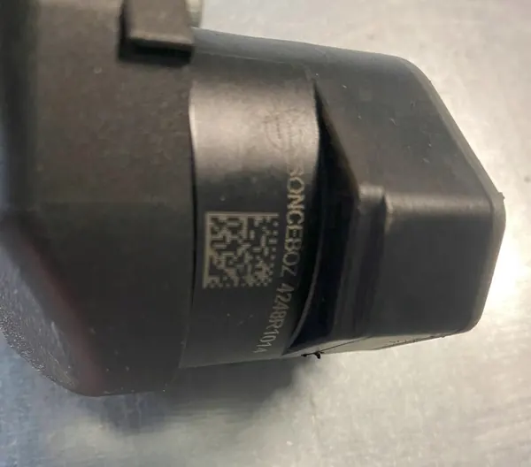 Refroidisseur EGR Volvo D2 d'occasion OEM 31422315 image 4