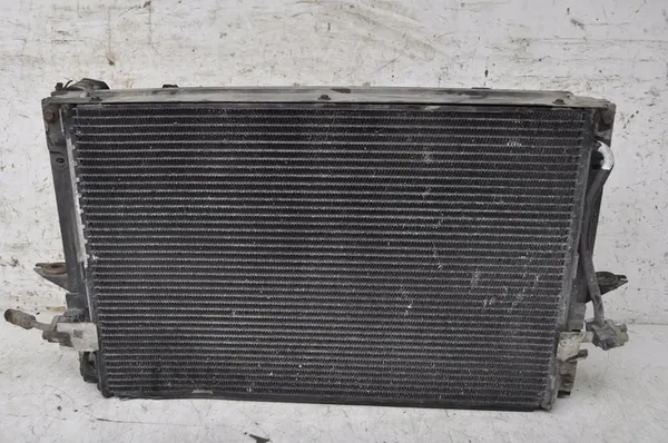 VOLVO 850 2.4 Radiador de agua y AC 3522115 image 3