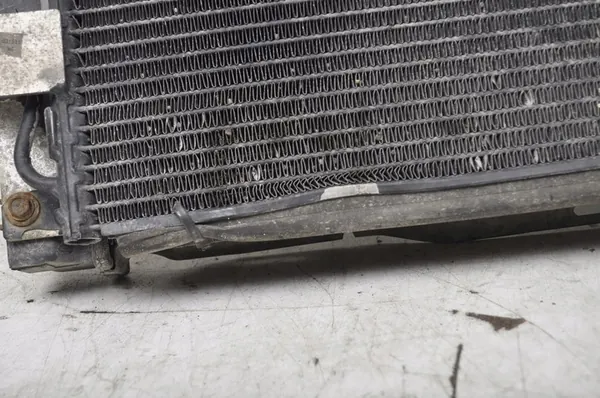 VOLVO 850 2.4 Radiador de agua y AC 3522115 image 6