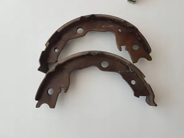 Achterremblokken Nissan Juke I F15 2013 44201CY001 image 2