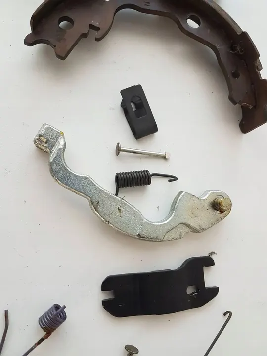 Achterremblokken Nissan Juke I F15 2013 44201CY001 image 5