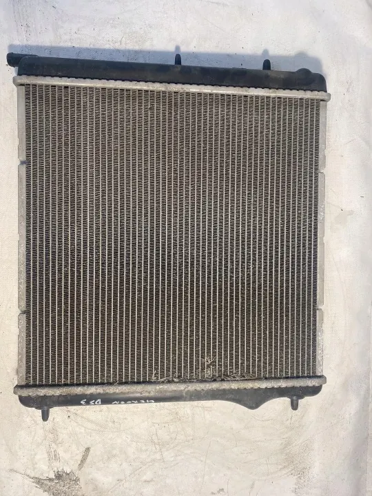 Kühler Citroen DS3 OEM 870960400 (2009-2014) image 2