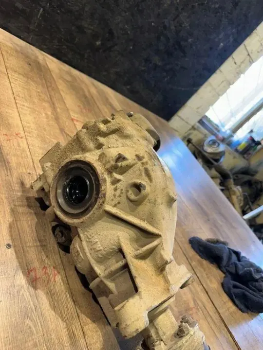 BMW X5 E53 Rear Differential 902090362110009 image 4