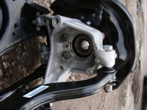 Skoda Superb II taka-akselipalkki OEM 5N0505235AC image 7